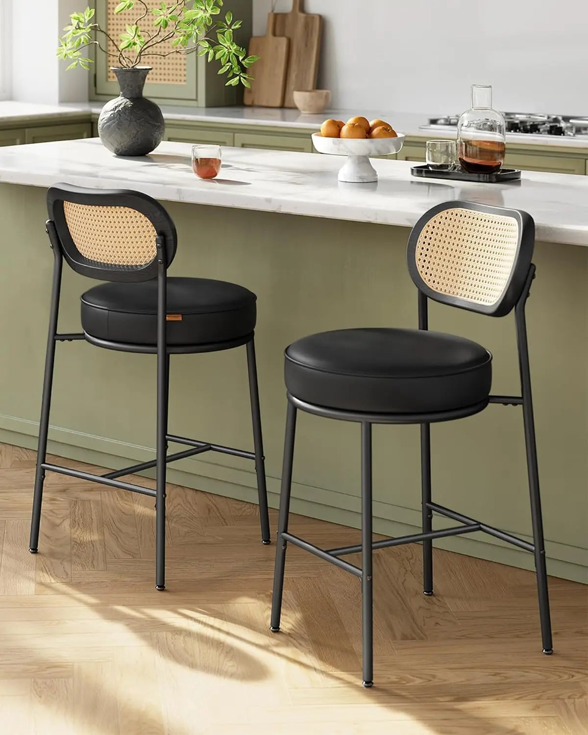 Rattan Backrest Bar Stools Set of 2 With Metal Legs