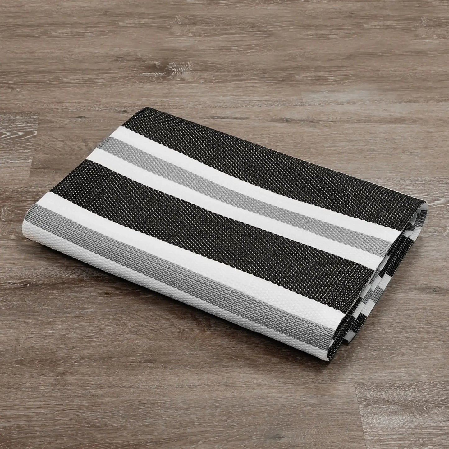 Outdoor Reversible Waterproof Rug for Patios and Campers