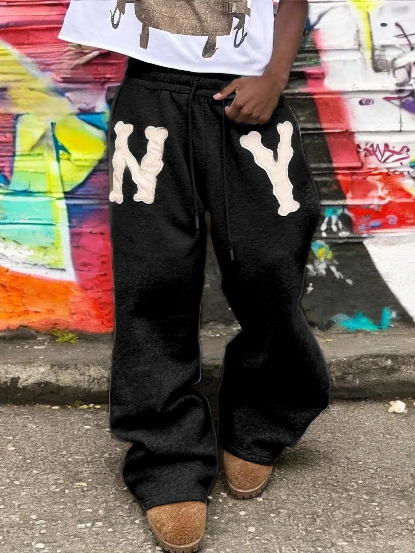 Couple Style Drawstring Sweatpants For Men With Embroidered Detailing