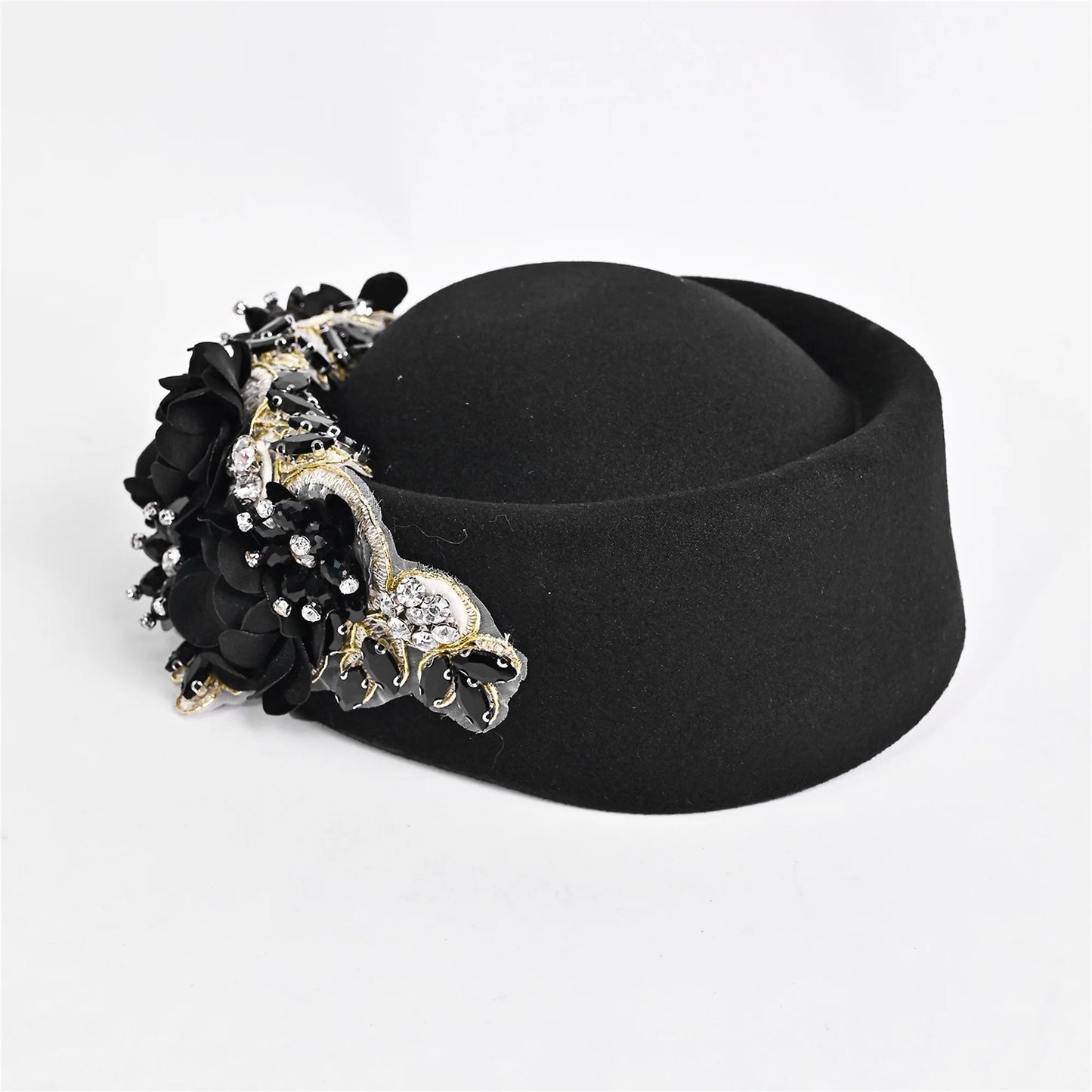 NONECN Vintage Pearl-Embellished Beret Hat for Women Classic French Style