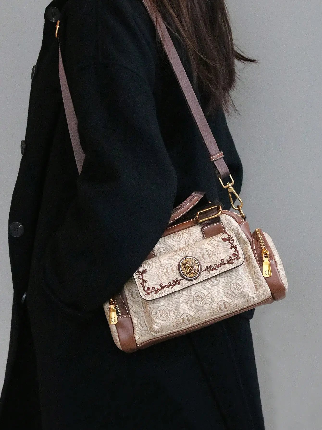 NONECN Fashion Multi-Pocket Handbag For Women Joker Shoulder Bag