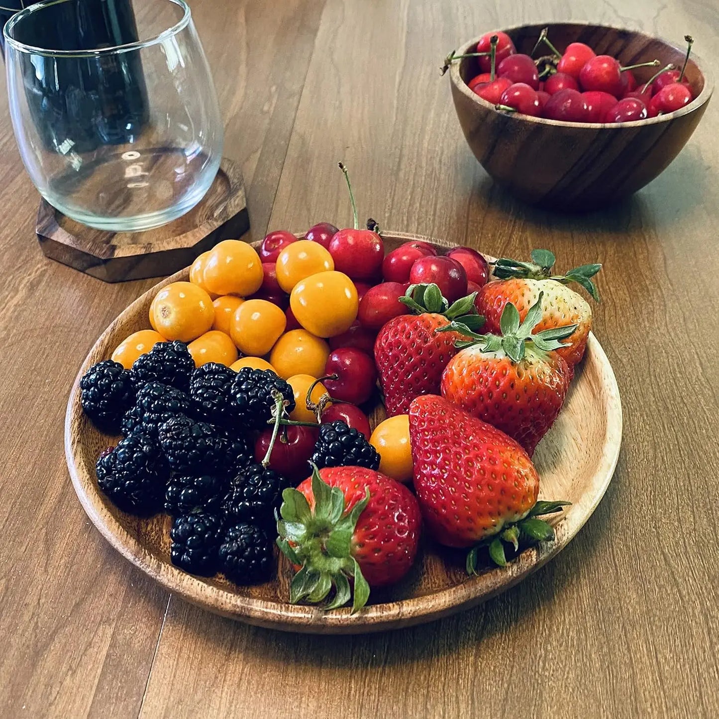 Wooden Plates Handcrafted Set of 4 Acacia Dining Plates