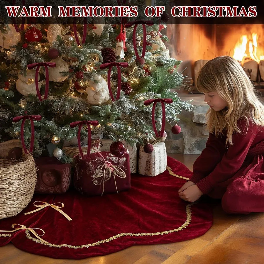 Lux Velvet Fur Scallop Christmas Tree Skirt With Gold Trim