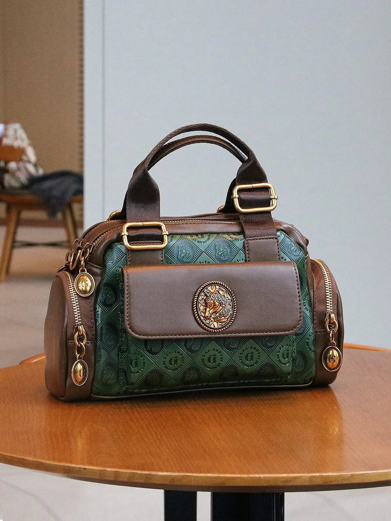 NONECN Fashion Multi-Pocket Handbag For Women Joker Shoulder Bag