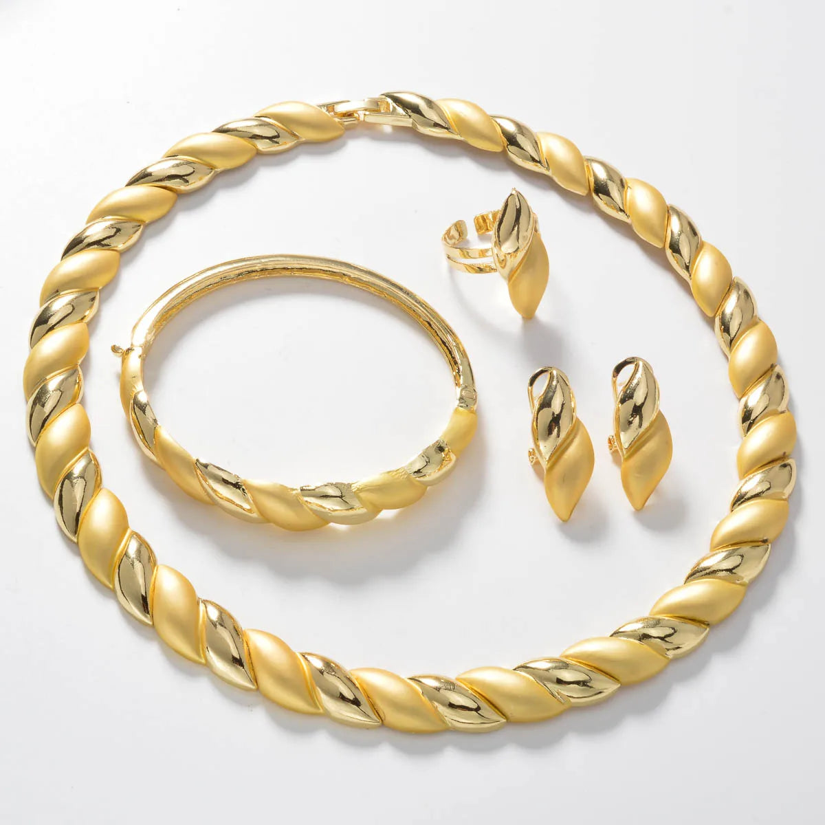 Dubai Luxury Jewelry Set Necklace Ring Earrings Bracelet For Women