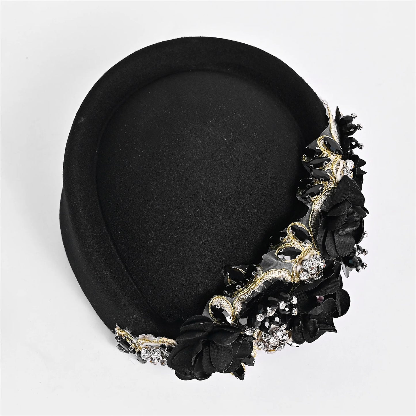 NONECN Vintage Pearl-Embellished Beret Hat for Women Classic French Style