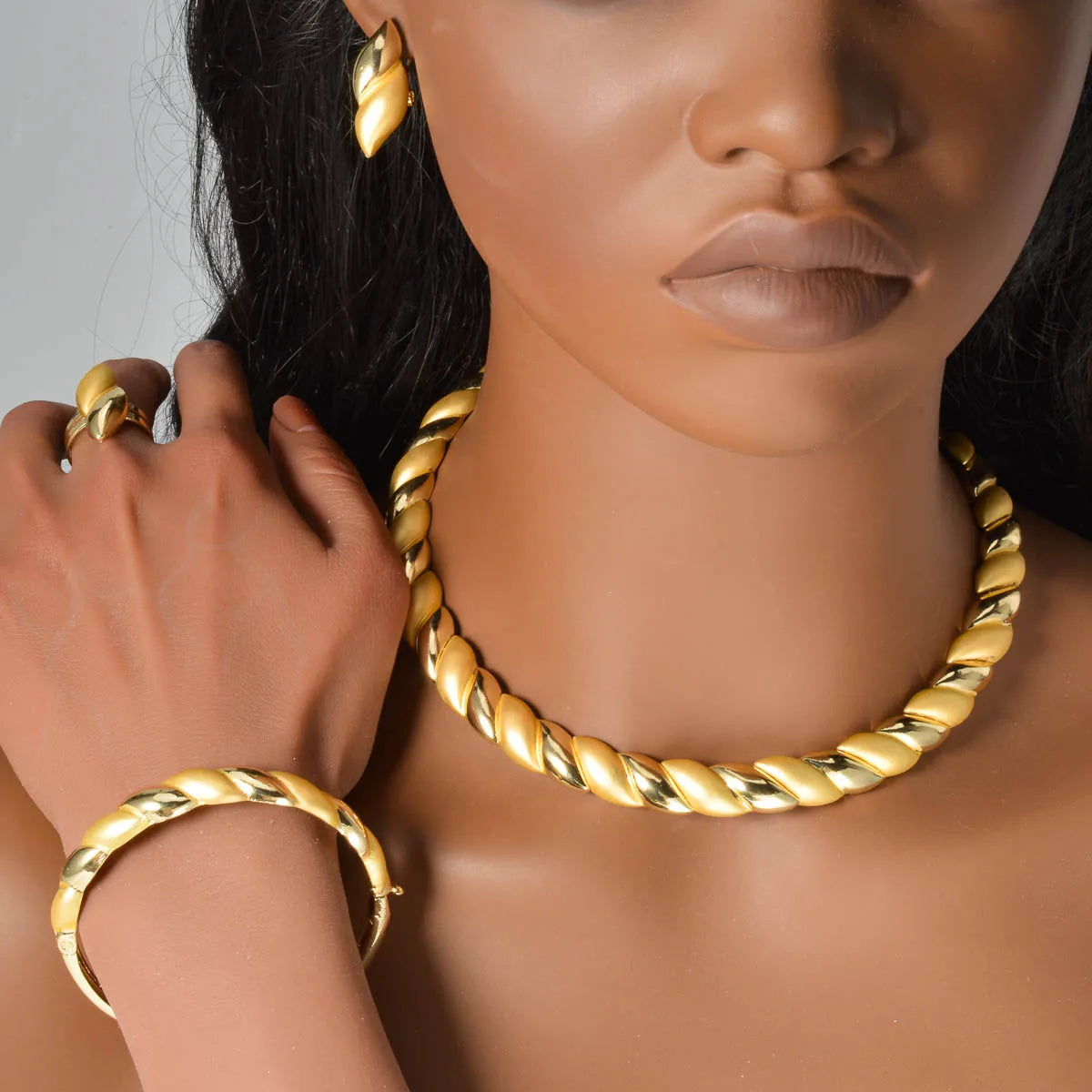 Dubai Luxury Jewelry Set Necklace Ring Earrings Bracelet For Women