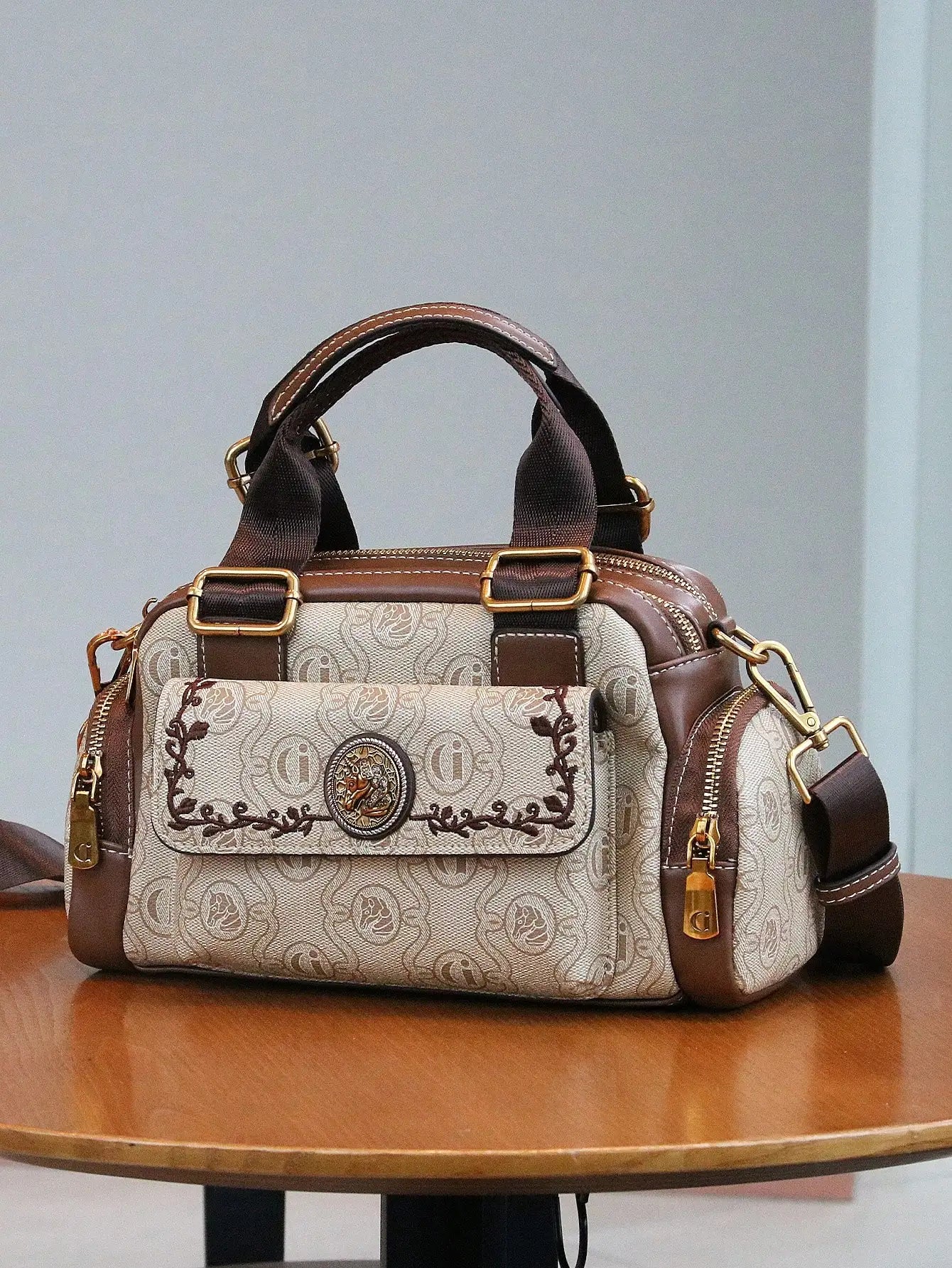 NONECN Fashion Multi-Pocket Handbag For Women Joker Shoulder Bag