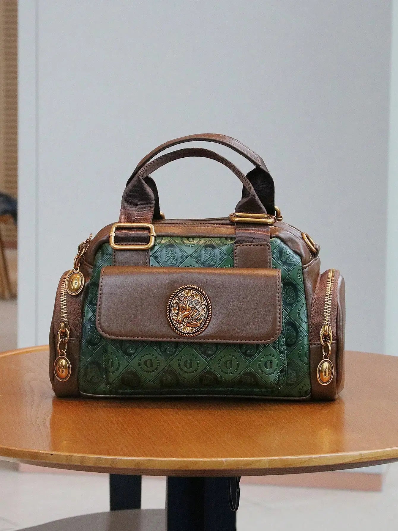 NONECN Fashion Multi-Pocket Handbag For Women Joker Shoulder Bag
