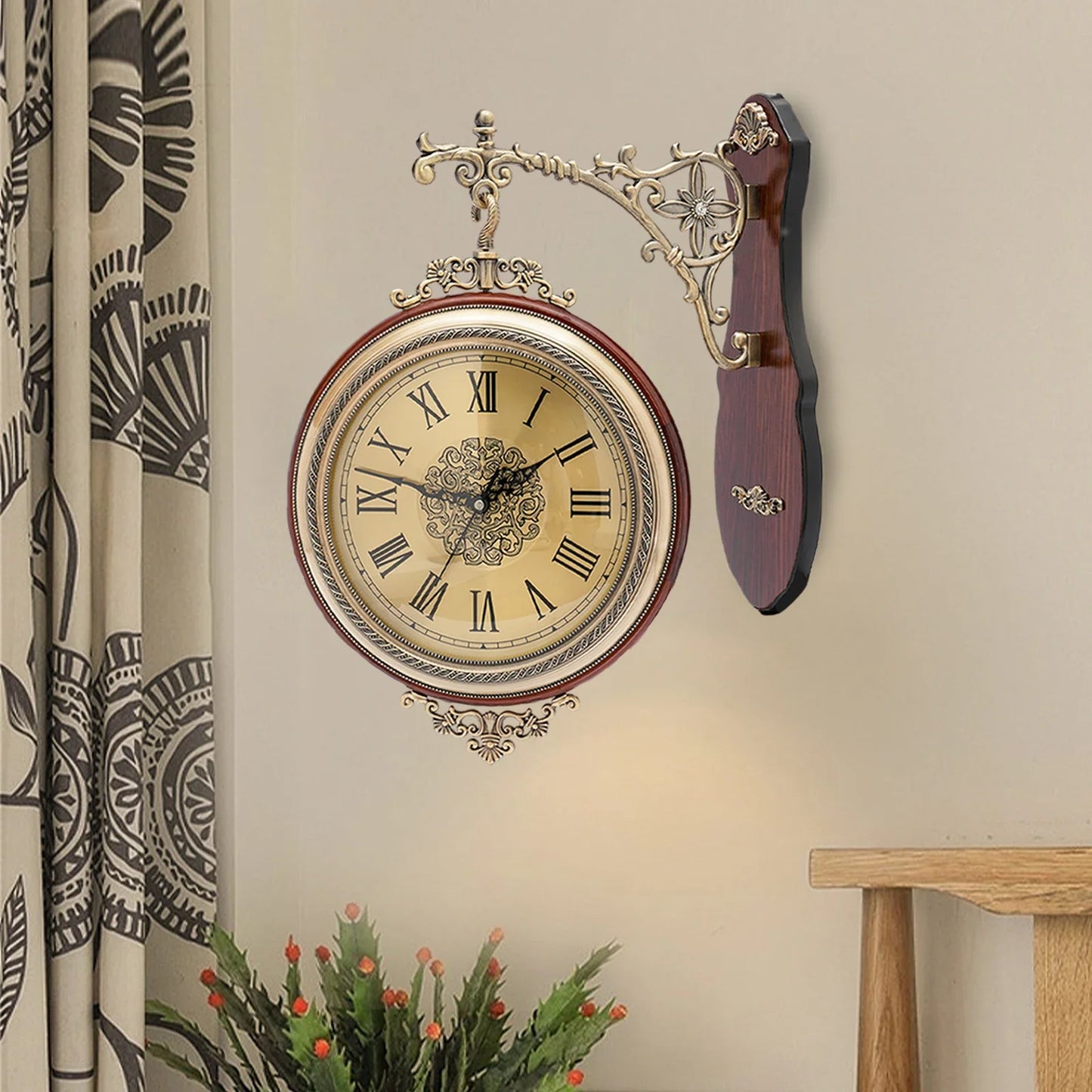 Double Sided European Style Alloy Wall Clock Silent NonTicking