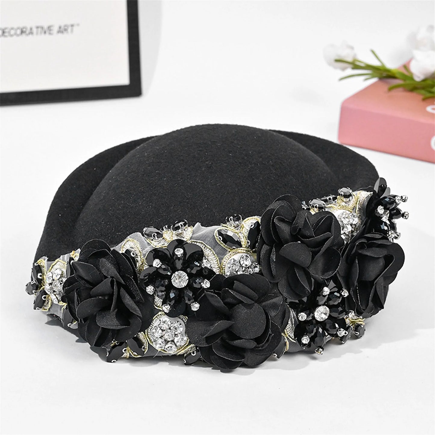 NONECN Vintage Pearl-Embellished Beret Hat for Women Classic French Style